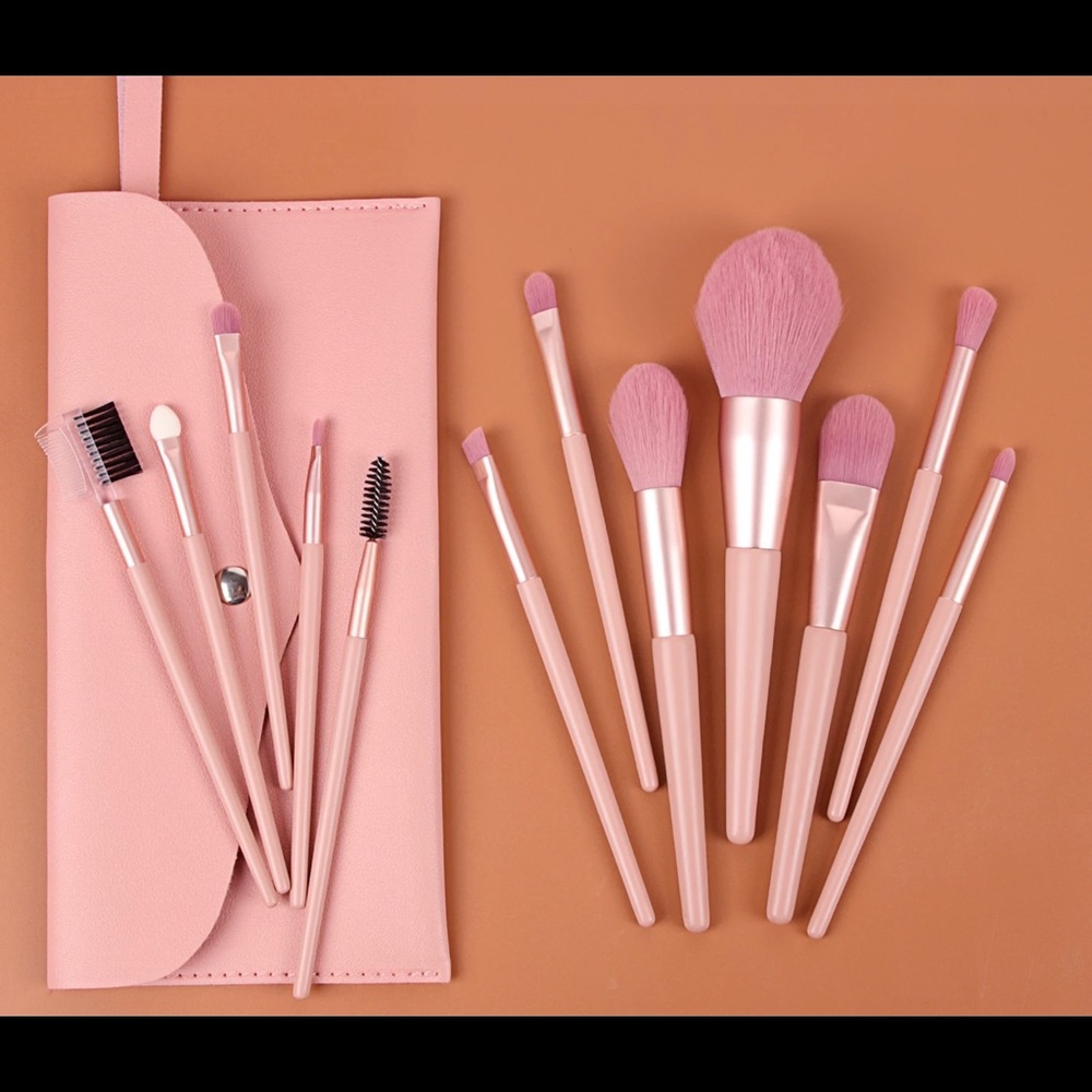 12 Piece Makeup Brushes with Bag